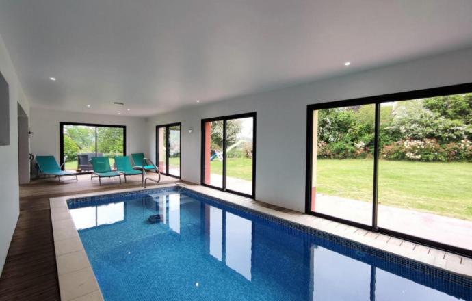 Maison Avec Piscine Interieure Privee Sans Vis A Vis Chauffee Toute L Annee Quiévrecourt Eksteriør billede